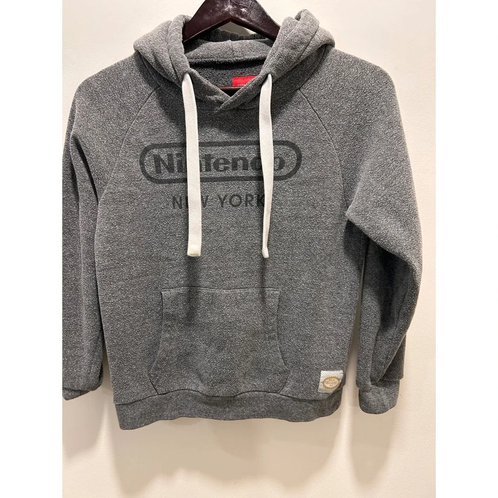 Nintendo‎ New York official store exclusive pullover hoodie, size youth 18-20